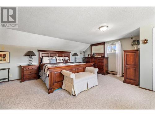 660 Sparrow Road, Kelowna, BC - Indoor Photo Showing Bedroom