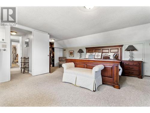 660 Sparrow Road, Kelowna, BC - Indoor Photo Showing Bedroom