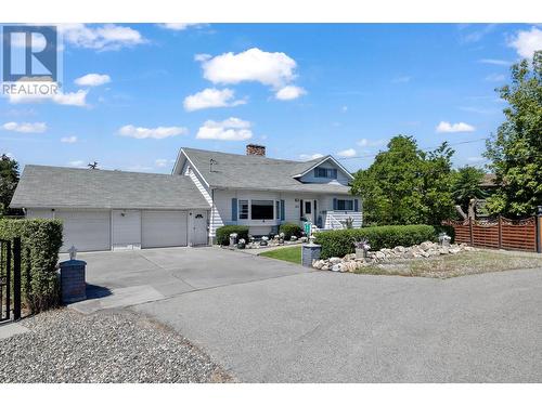 660 Sparrow Road, Kelowna, BC - Outdoor With Facade