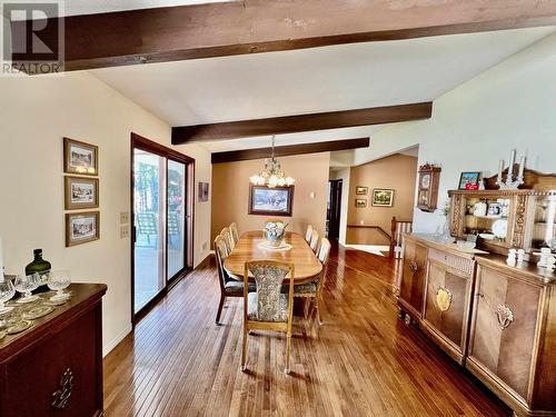 5790 Timothy Lake Road, Lac La Hache, BC - Indoor Photo Showing Dining Room