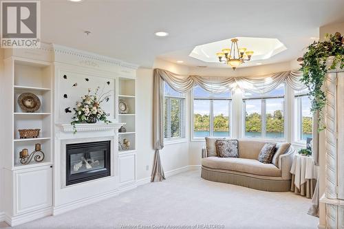 350 Crystal Bay Drive, Amherstburg, ON - Indoor Photo Showing Living Room With Fireplace