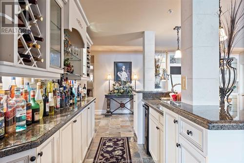 350 Crystal Bay Drive, Amherstburg, ON - Indoor Photo Showing Kitchen