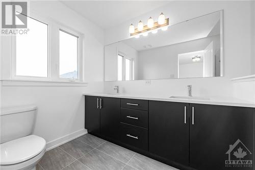 2325 Goldhawk Drive, Ottawa, ON - Indoor Photo Showing Bathroom