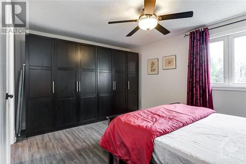 6118 Vineyard Drive, Ottawa, ON - Indoor Photo Showing Bedroom