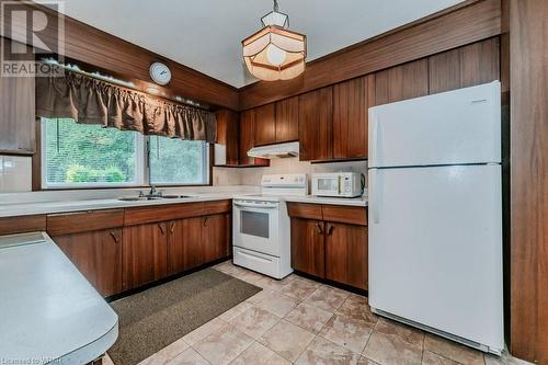 594 Greenbrook Drive, Kitchener, ON - Indoor Photo Showing Kitchen With Double Sink