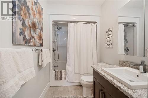 47 Stillwater Dr, Moncton, NB - Indoor Photo Showing Bathroom