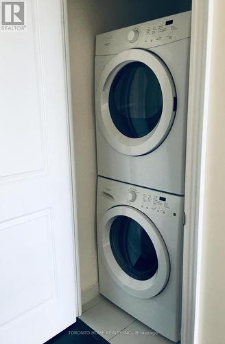 Ph07 - 28 Ted Rogers Way, Toronto (Church-Yonge Corridor), ON - Indoor Photo Showing Laundry Room