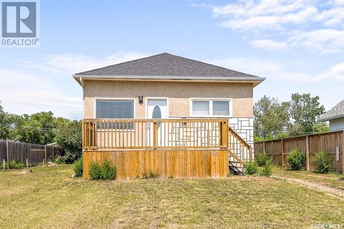 1040 Ominica Street E, Moose Jaw, SK - Outdoor With Deck Patio Veranda