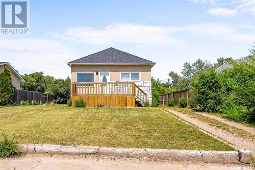 1040 Ominica Street E, Moose Jaw, SK - Outdoor With Deck Patio Veranda