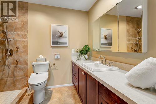 1915 Pacific Court Unit# 504, Kelowna, BC - Indoor Photo Showing Bathroom