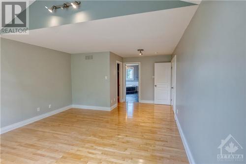 23 Kilbarry Crescent, Ottawa, ON - Indoor Photo Showing Other Room