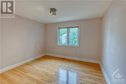 23 Kilbarry Crescent, Ottawa, ON - Indoor Photo Showing Other Room