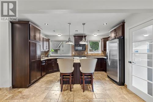 4298 Longfellow, Windsor, ON - Indoor Photo Showing Kitchen With Upgraded Kitchen