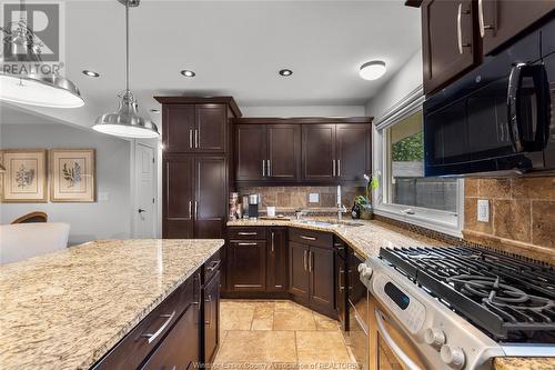 4298 Longfellow, Windsor, ON - Indoor Photo Showing Kitchen With Upgraded Kitchen