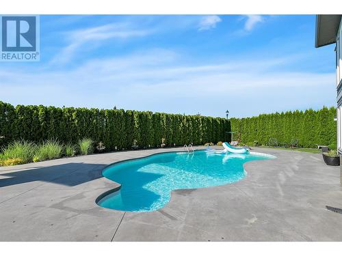 440 Audubon Court, Kelowna, BC - Outdoor With In Ground Pool With Backyard