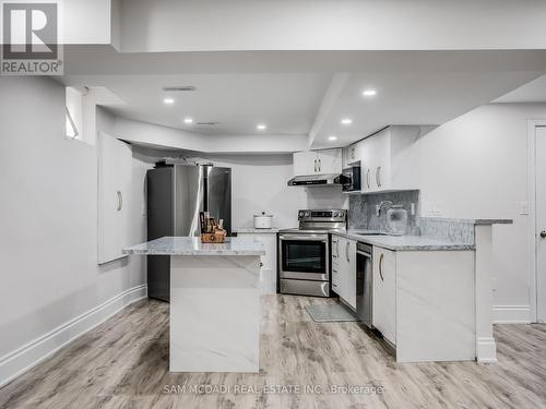 7 Canis Street, Brampton (Credit Valley), ON - Indoor Photo Showing Kitchen