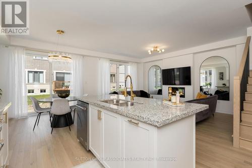 31 Ida Terrace, Caledon, ON - Indoor Photo Showing Kitchen With Double Sink With Upgraded Kitchen