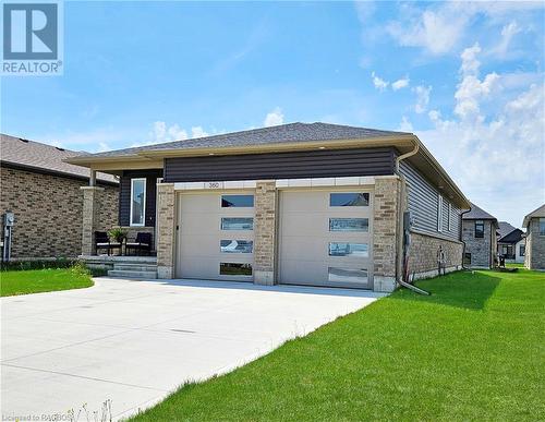 Double garage with concrete driveway - 360 Mary Rose Avenue, Port Elgin, ON - Outdoor