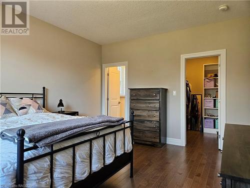 Large primary bedroom with ensuite and walk-in closet - 360 Mary Rose Avenue, Port Elgin, ON - Indoor Photo Showing Bedroom