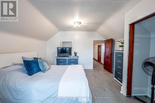 741 Third Avenue, Peterborough (Otonabee), ON - Indoor Photo Showing Bedroom