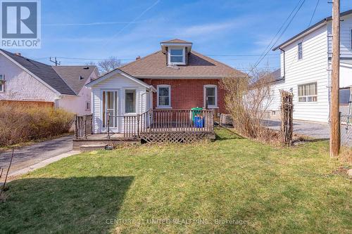 741 Third Avenue, Peterborough (Otonabee), ON - Outdoor With Deck Patio Veranda