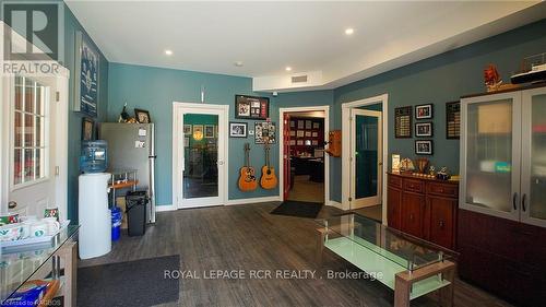 144 Loucks Lane, Chatsworth, ON - Indoor Photo Showing Other Room