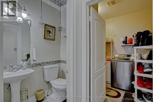 12 Helman Road, Brampton (Sandringham-Wellington), ON - Indoor Photo Showing Bathroom