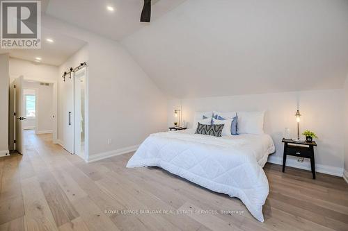 554 Clark Avenue, Burlington (Brant), ON - Indoor Photo Showing Bedroom