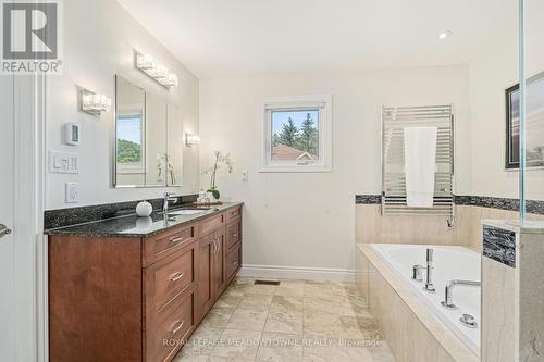 22 Hacienda Court, Brampton (Snelgrove), ON - Indoor Photo Showing Bathroom