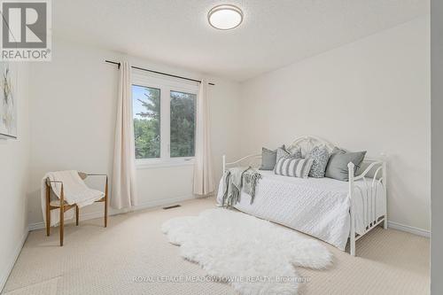 22 Hacienda Court, Brampton (Snelgrove), ON - Indoor Photo Showing Bedroom