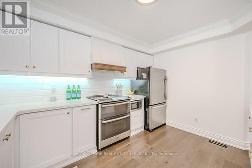 2095 Glenhampton Road, Oakville, ON - Indoor Photo Showing Kitchen