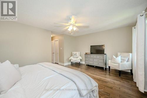 2095 Glenhampton Road, Oakville, ON - Indoor Photo Showing Bedroom