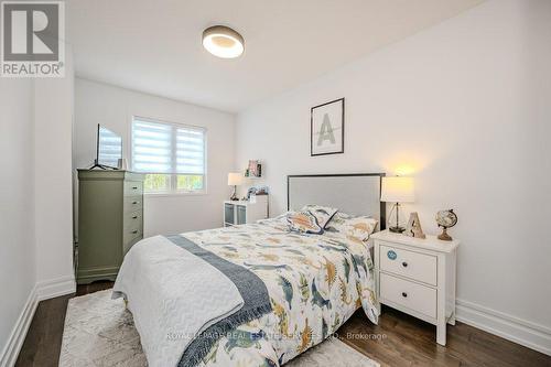 2095 Glenhampton Road, Oakville, ON - Indoor Photo Showing Bedroom