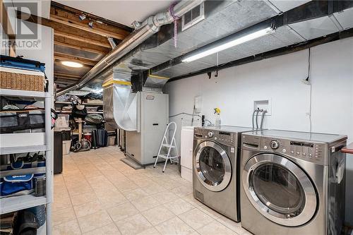 145 Glenn DR. Perth - 145 Glenn Drive, Perth, ON - Indoor Photo Showing Laundry Room