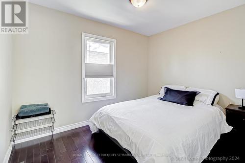 340 Jones Avenue, Toronto (Blake-Jones), ON - Indoor Photo Showing Bedroom