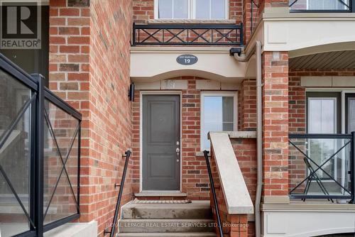 19 - 2551 Sixth Line, Oakville (River Oaks), ON - Outdoor