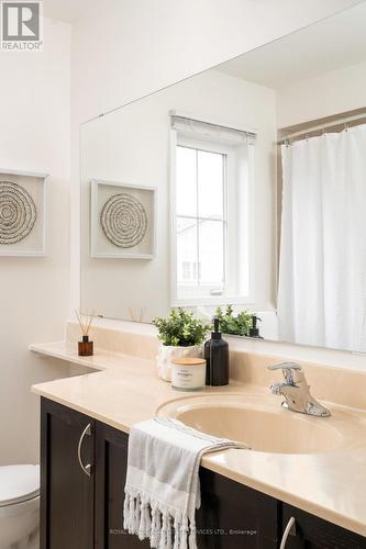 19 - 2551 Sixth Line, Oakville, ON - Indoor Photo Showing Bathroom