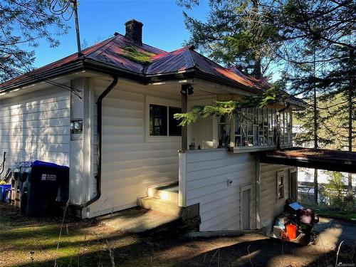 324 Easthom Rd, Gabriola Island, BC - Outdoor With Exterior