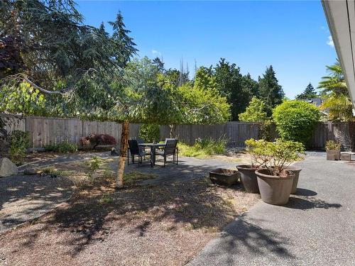 8-639 Arbutus St, Qualicum Beach, BC 