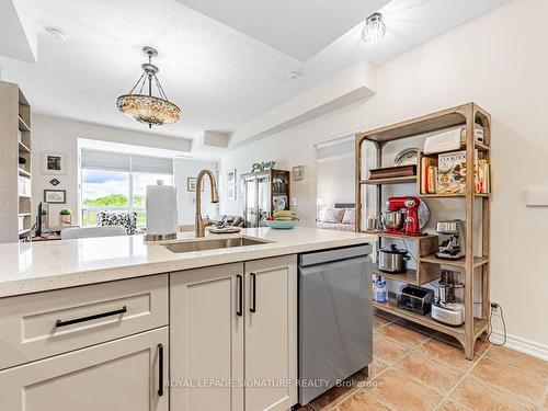 705-16 Dallimore Circ, Toronto, ON - Indoor Photo Showing Kitchen