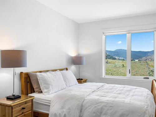 8555 Barnhartvale Road, Kamloops, BC - Indoor Photo Showing Bedroom