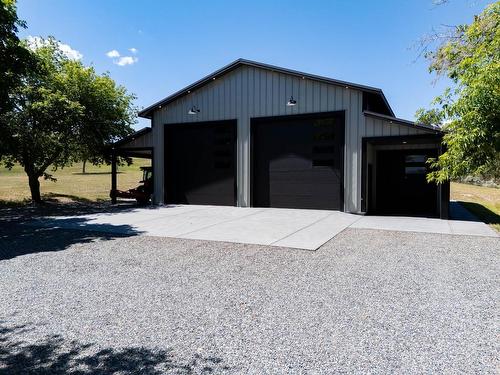 8555 Barnhartvale Road, Kamloops, BC - Outdoor With Exterior