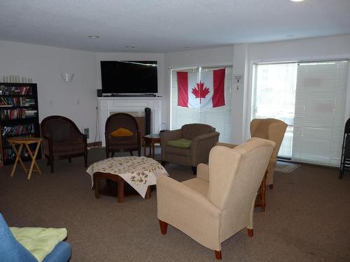 310-338 Nicola Street, Kamloops, BC - Indoor Photo Showing Living Room With Fireplace