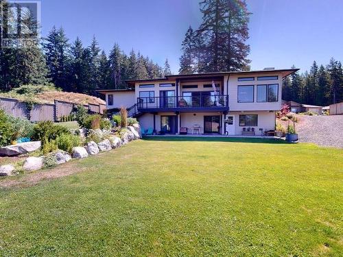 3953 Eagle Ridge Place, Powell River, BC - Outdoor