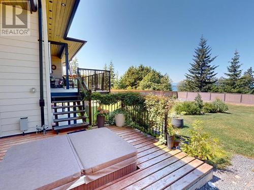 3953 Eagle Ridge Place, Powell River, BC - Outdoor With Deck Patio Veranda With Exterior