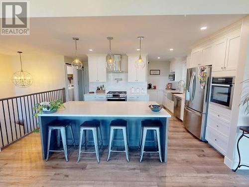 3953 Eagle Ridge Place, Powell River, BC - Indoor Photo Showing Kitchen