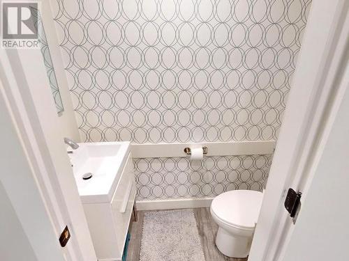 3953 Eagle Ridge Place, Powell River, BC - Indoor Photo Showing Bathroom