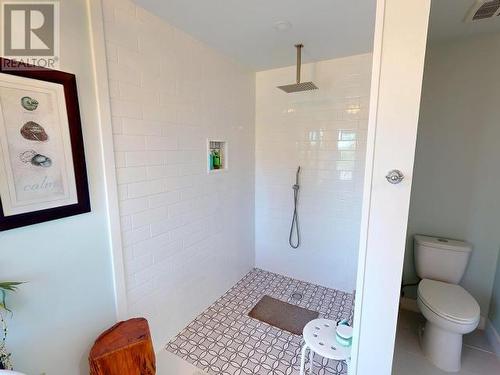 3953 Eagle Ridge Place, Powell River, BC - Indoor Photo Showing Bathroom