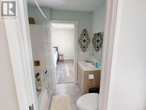 3953 Eagle Ridge Place, Powell River, BC - Indoor Photo Showing Bathroom