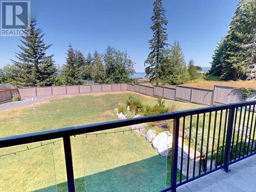 3953 Eagle Ridge Place, Powell River, BC - Outdoor With Backyard